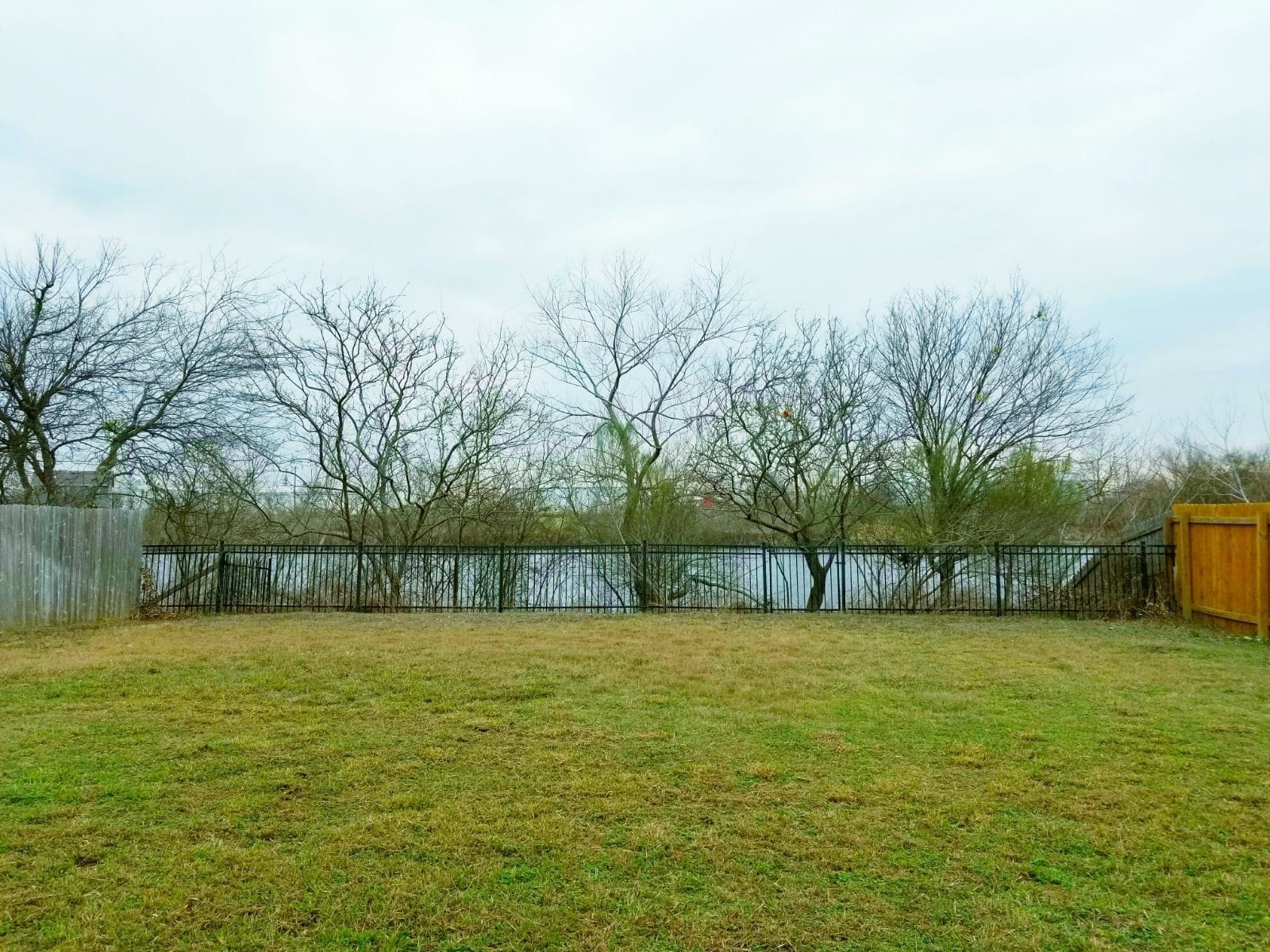 Lake is in the backyard, we have seen people fishing, but not sure abourt swimming in the lake. 